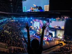 【扑克之星】体育×电竞:跨界赛事如何推动竞技与娱乐双重发展?