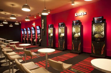 【扑克之星】如何利用数据分析选择最佳老虎机?