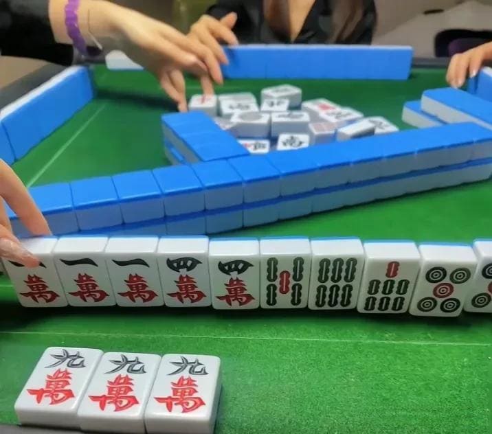 【扑克之星】麻将防守技巧避免点炮:稳健思维才是长期取胜之道