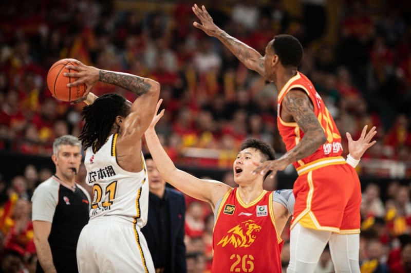 【扑克之星】CBA总决赛前瞻：辽粤大战再起，热度与胜负如何拆解？