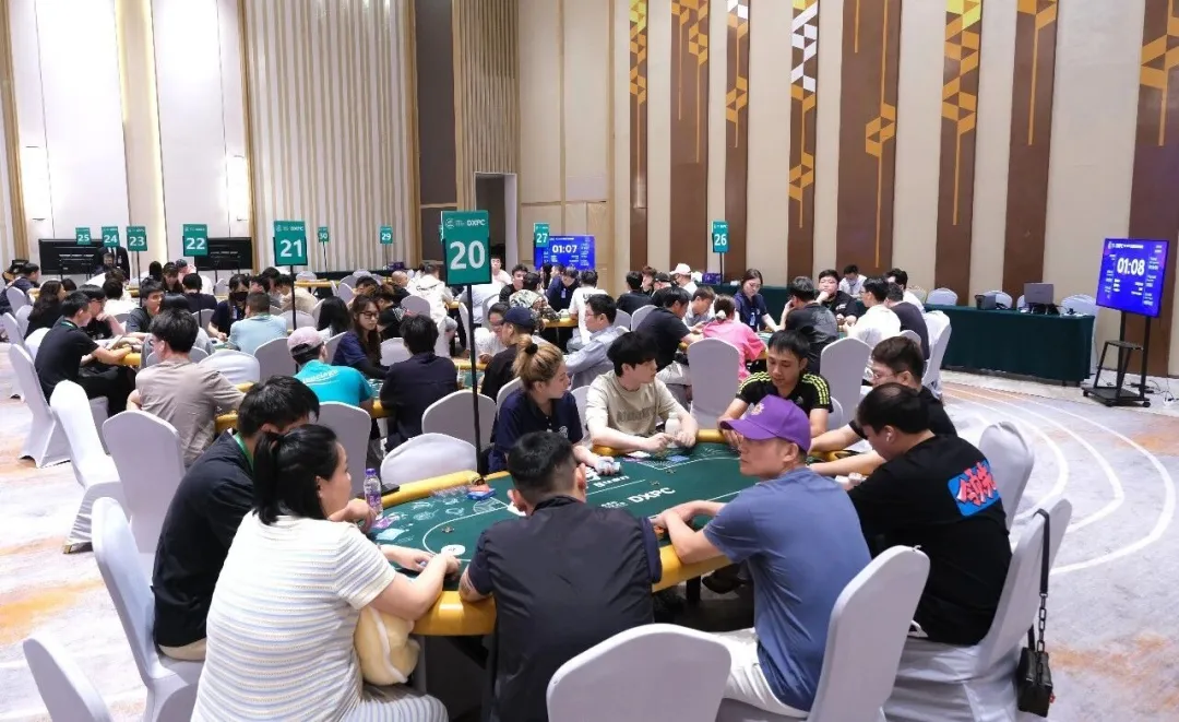 【扑克之星】DXPC丹霞杯 | 常田甜开幕赛逆转登顶，多名巾帼力量展现温柔与强劲！首届亚军女神温祖仪重返赛场
