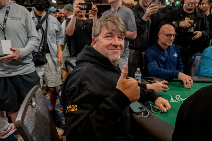 【扑克之星】WSOP主赛泡沫圈炸裂:Moneymaker出局,剩下的人全笑了
