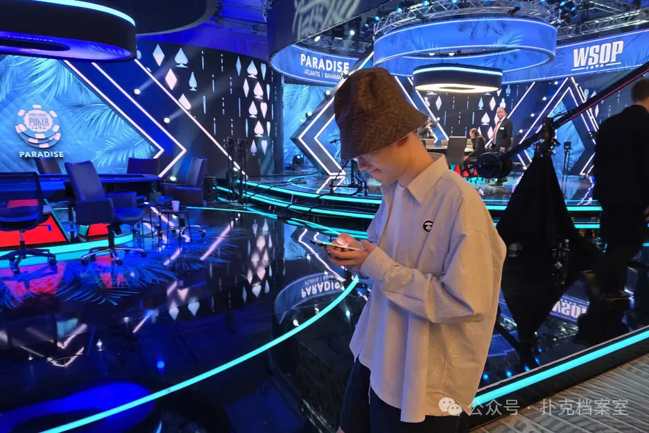 【扑克之星】你总以为放下手机就能打好牌,但真正的问题是你根本受不了无聊