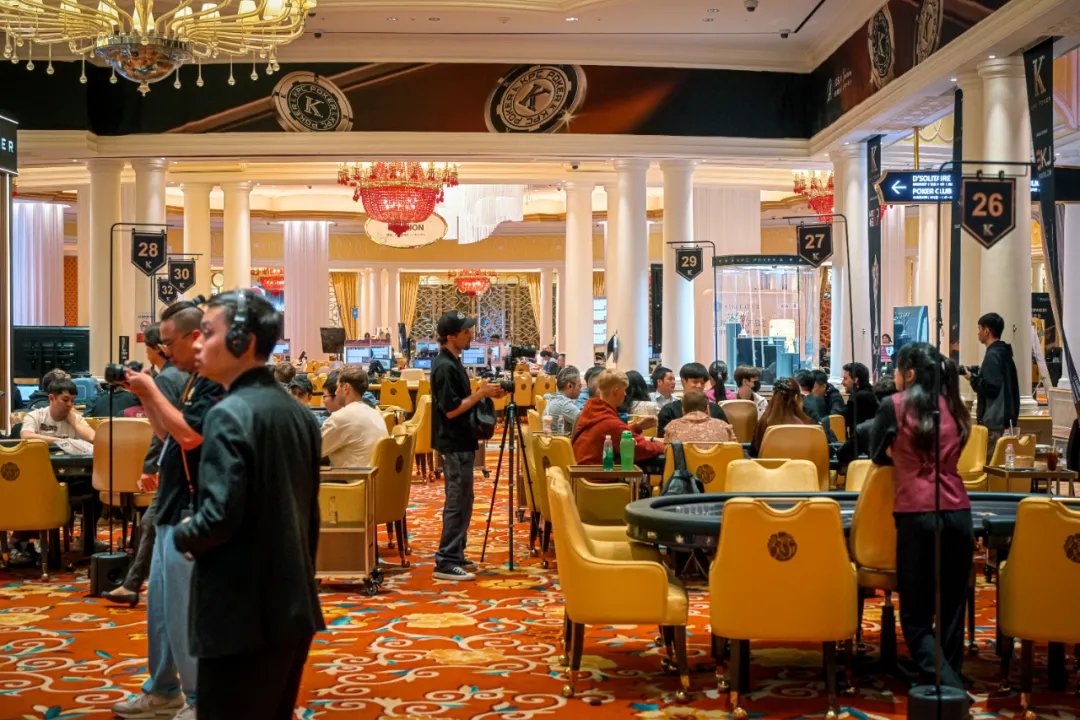 【扑克之星】2026 KPC Poker | 王者主赛事Day2收官,9人FT诞生!茅人及成泡沫男孩,黄鹏背靠背打入主赛FT